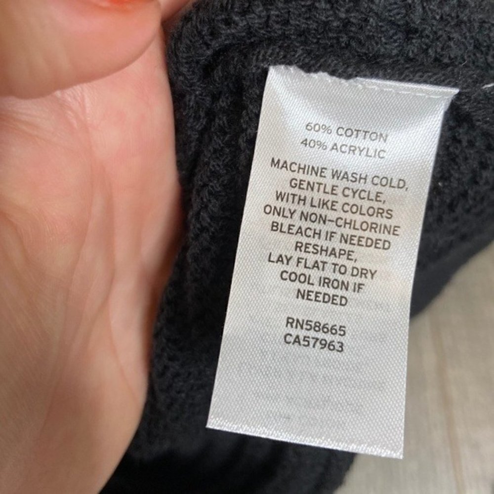 Caslon NWOT Black Mixed Cable-Knit Oversized V-Neck Sweater Size XS Oversized - Picture 8 of 12